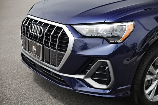 Used 2021 Audi Q3 2.0T Premium w/ Convenience Package AWD/4WD image 12