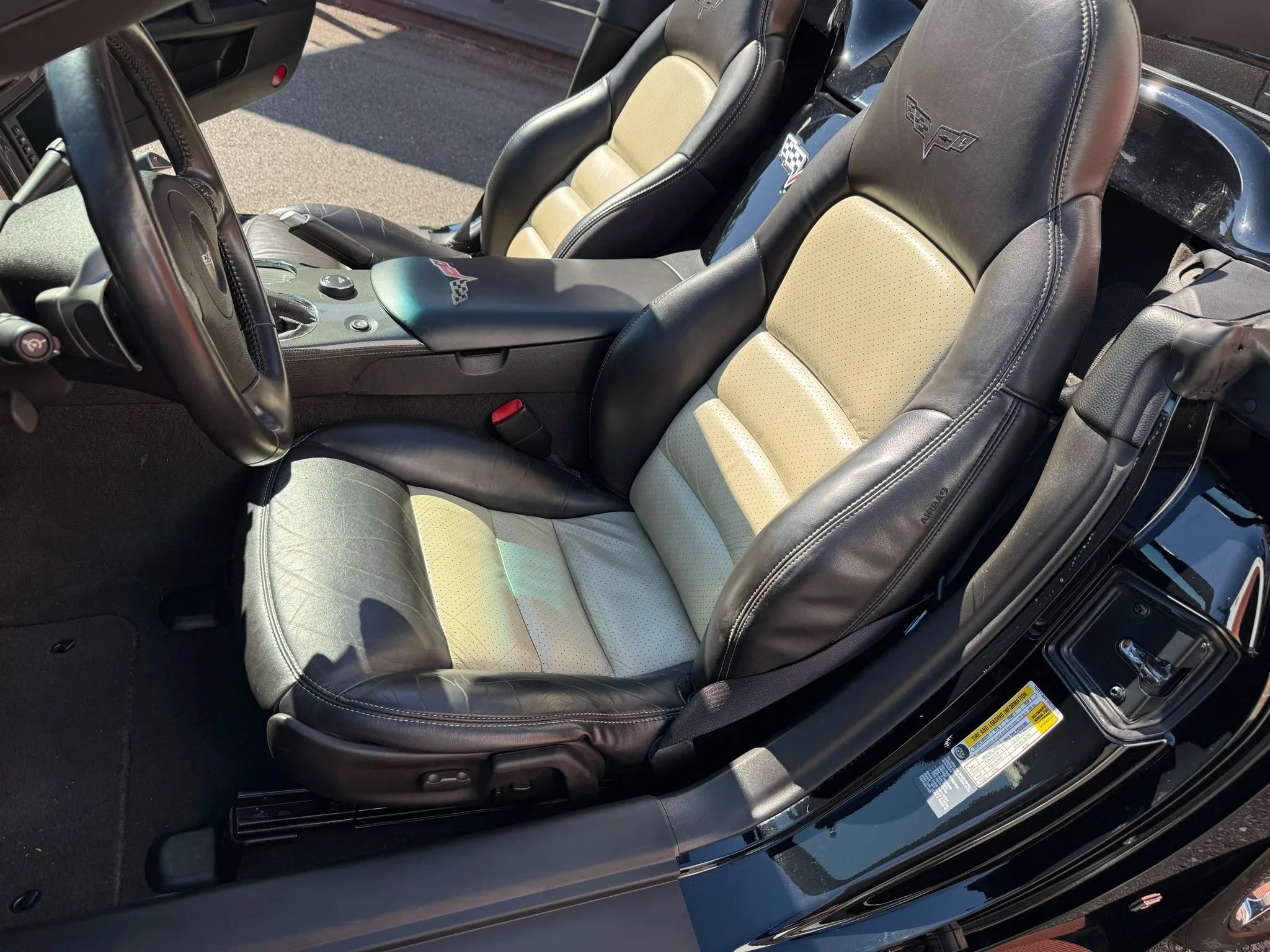 Used 2008 Chevrolet Corvette Convertible w/ Preferred Equipment Group image 16