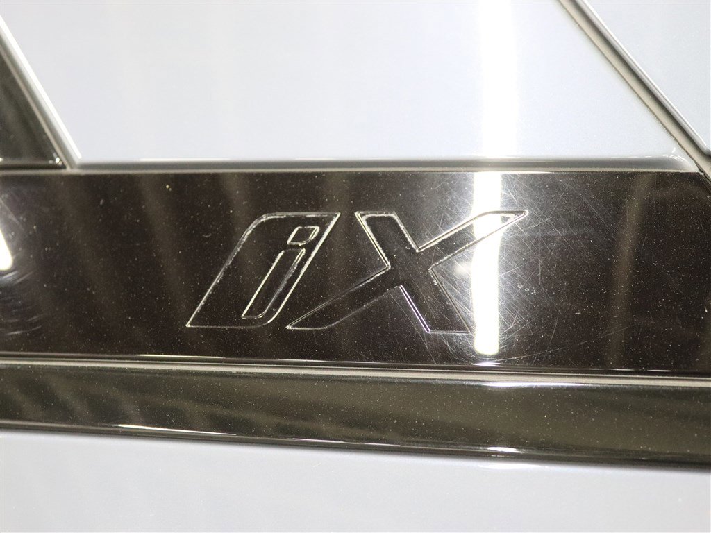 Used 2023 BMW iX M60 w/ Executive Package AWD/4WD image 11