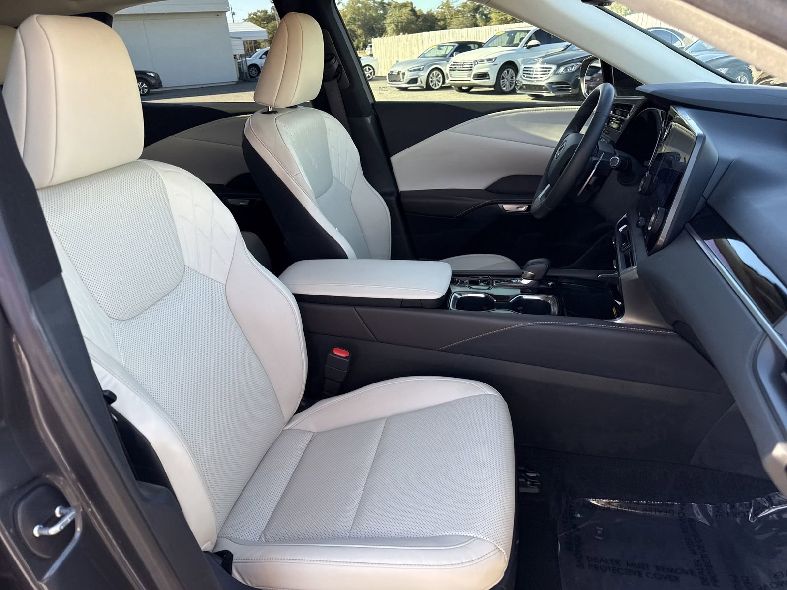 Used 2024 Lexus RX 350 FWD w/ Technology Package image 24