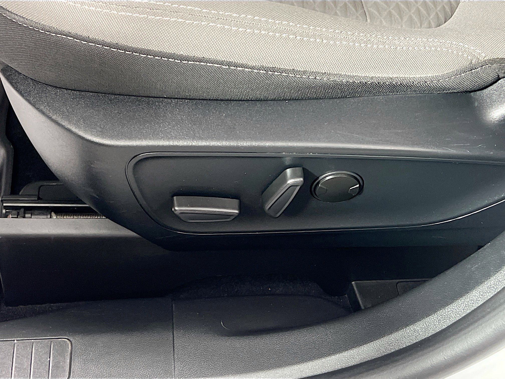 Used 2022 Ford Escape SE w/ Convenience Package image 15