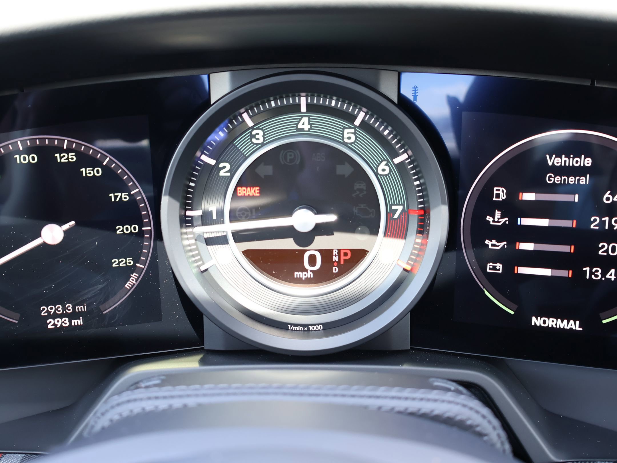 Certified 2025 Porsche 911 Turbo AWD/4WD image 17