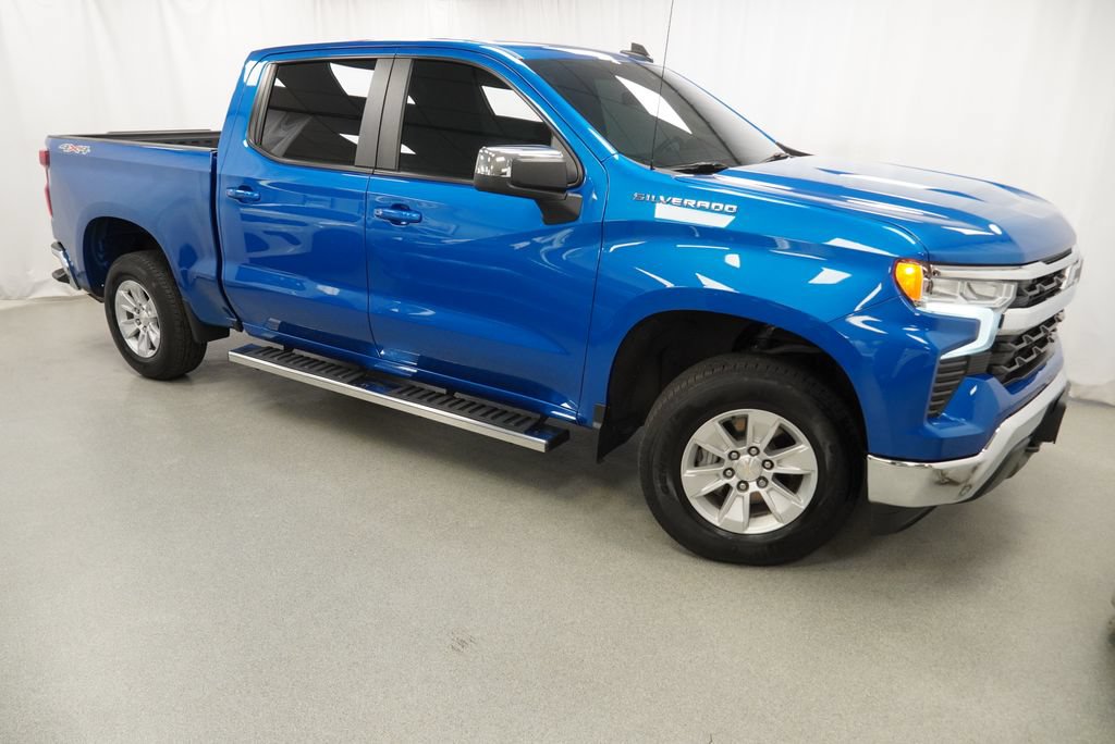 Certified 2022 Chevrolet Silverado 1500 LT AWD/4WD image 7