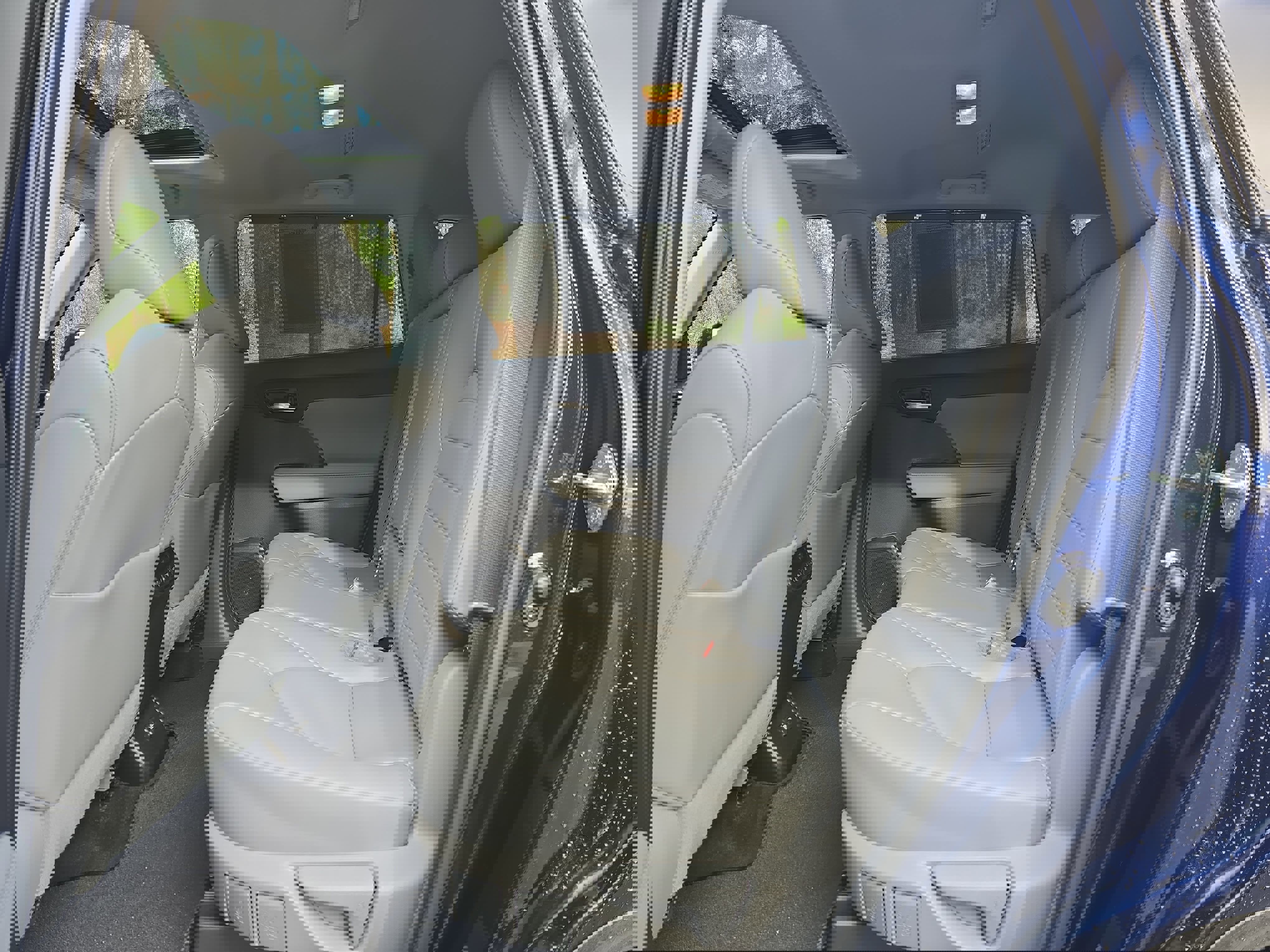 Used 2023 Toyota Highlander XLE image 13