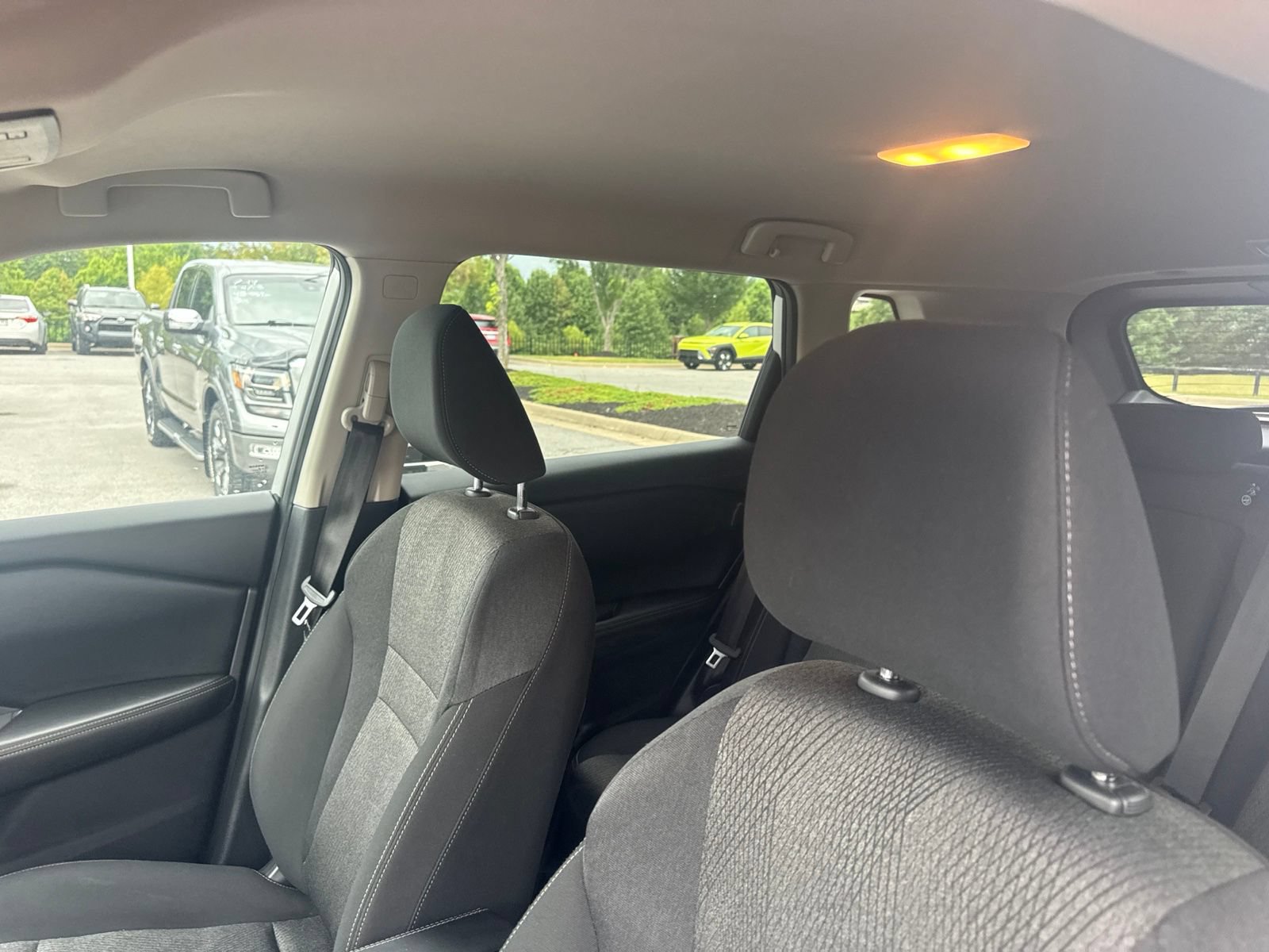 Used 2025 Nissan Rogue SV FWD image 13