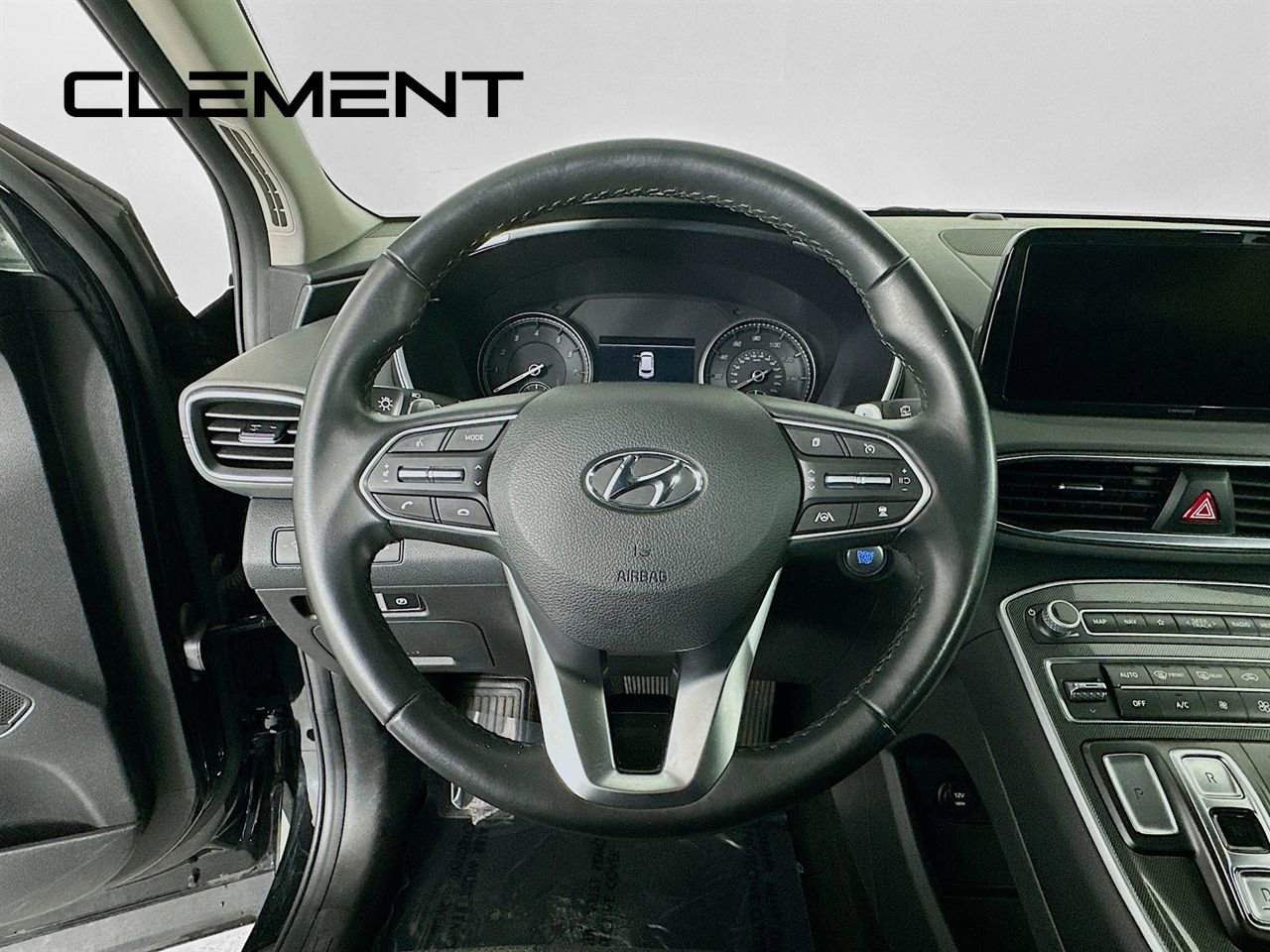 Used 2023 Hyundai Santa Fe SEL image 14