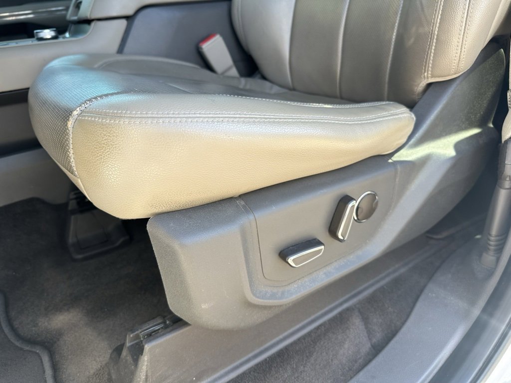 Used 2018 Ford Expedition Max XLT w/ Equipment Group 202A image 30