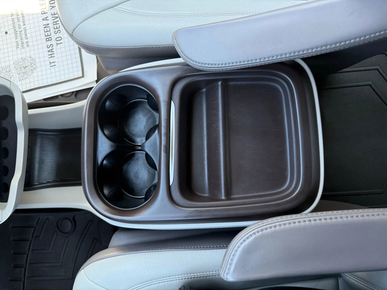 Used 2017 Chrysler Pacifica Touring-L image 27