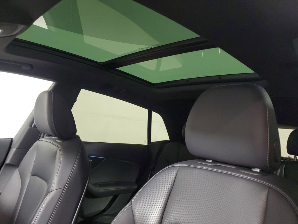 Used 2023 Audi Q8 Premium Plus w/ Premium Plus Package AWD/4WD image 22