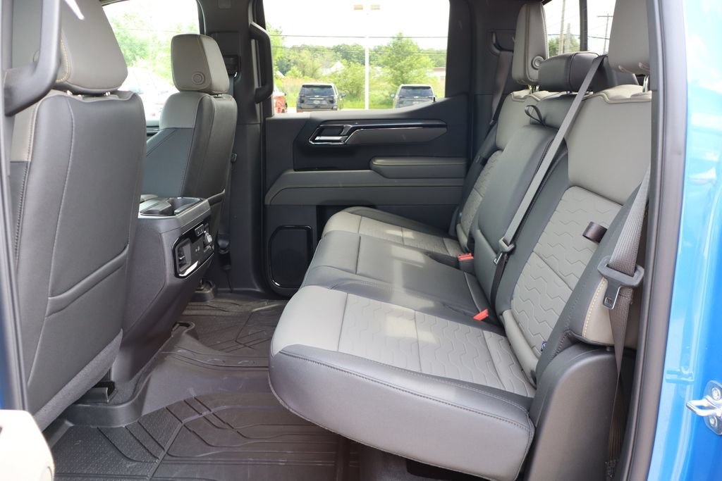 Used 2026 Chevrolet Silverado 1500 ZR2 AWD/4WD image 45