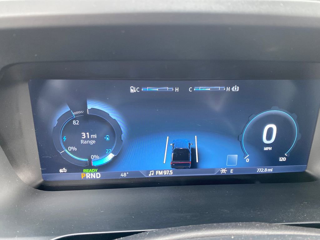 Used 2023 Ford F150 Lightning Lariat image 17