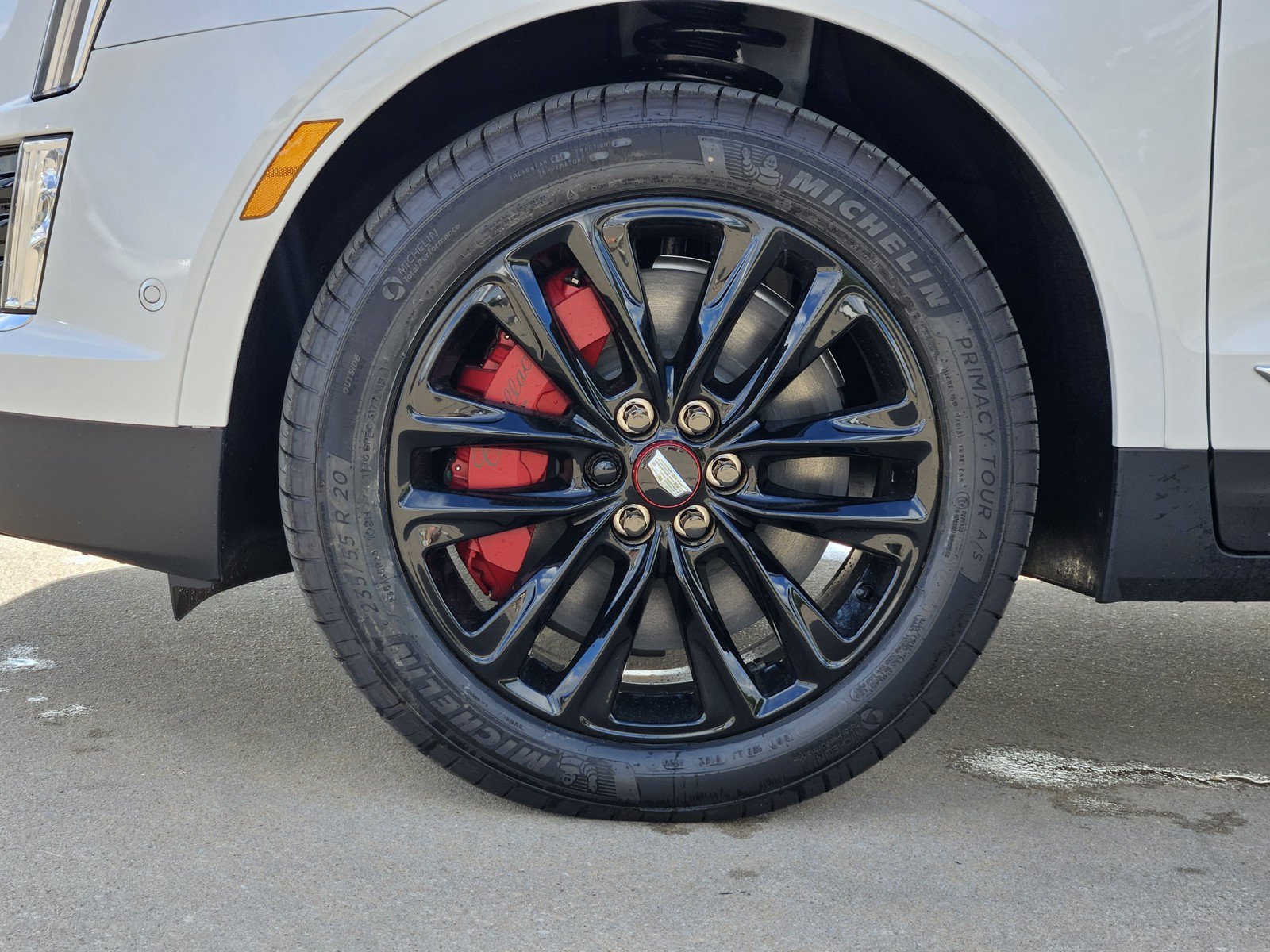 New 2026 Cadillac XT5 Sportv w/ LPO, Red Accent Package AWD/4WD image 6