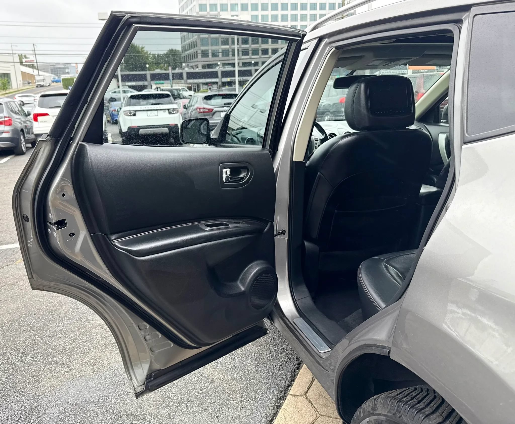 Used 2012 Nissan Rogue SL AWD/4WD image 27