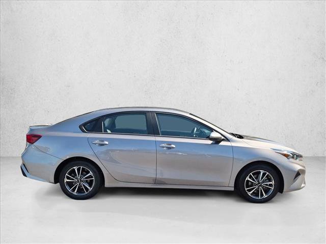 Used 2023 Kia Forte LXS FWD image 4