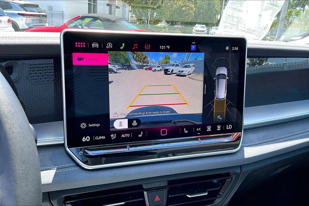 Certified 2026 Volkswagen Tiguan SE w/ Panoramic Sunroof Package FWD image 27