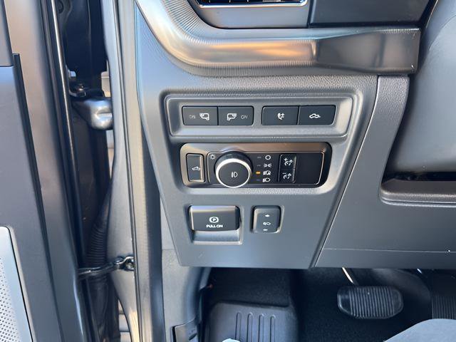 Used 2024 Ford F150 Platinum w/ FX4 Off-Road Package image 21