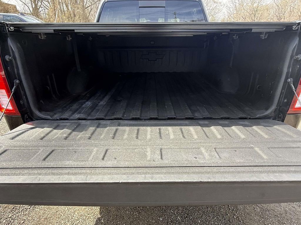 Used 2017 Chevrolet Silverado 1500 LTZ Z71 w/ Redline Edition image 11