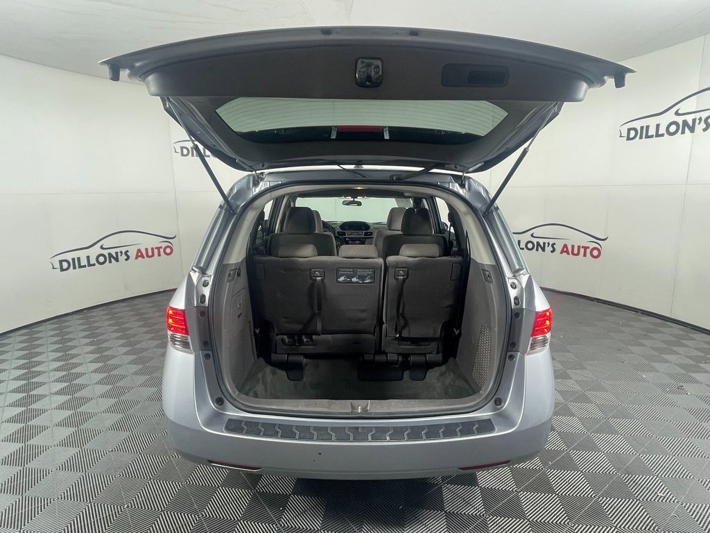 Used 2016 Honda Odyssey SE image 6