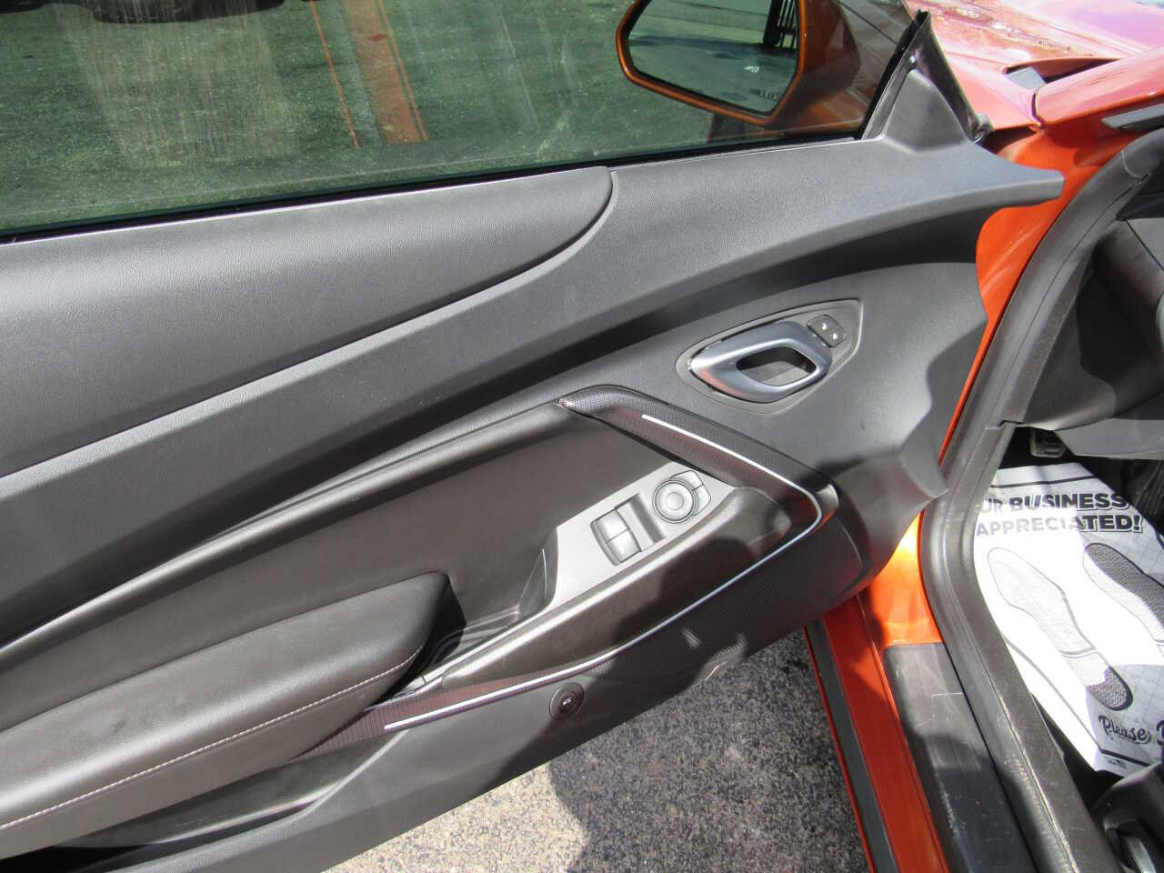 Used 2022 Chevrolet Camaro SS RWD image 10
