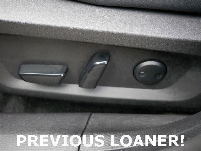 Used 2025 Mitsubishi Outlander SEL image 18