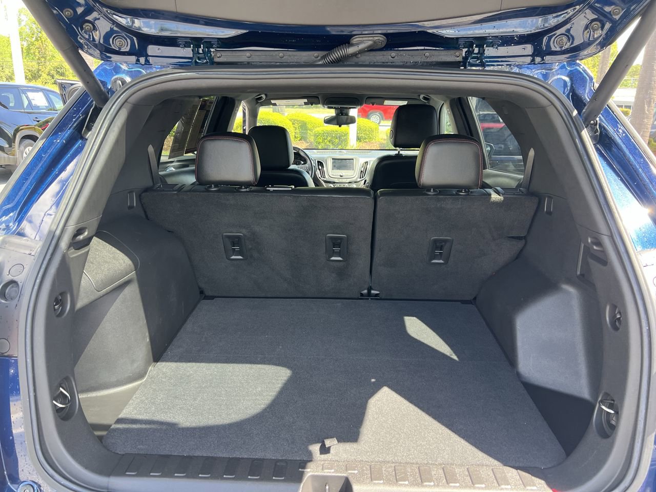 Used 2022 Chevrolet Equinox RS FWD image 33
