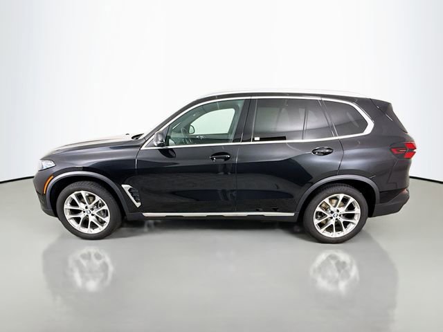 Used 2024 BMW X5 xDrive40i w/ Premium Package image 4