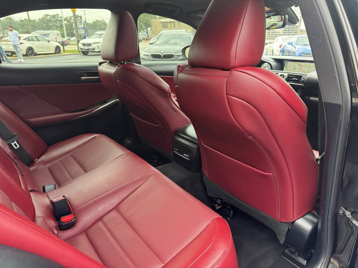 Used 2018 Lexus IS 300 F Sport w/ F Sport Package AWD/4WD image 36