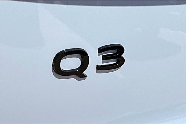 New 2026 Audi Q3 quattro 2.0T AWD/4WD image 33