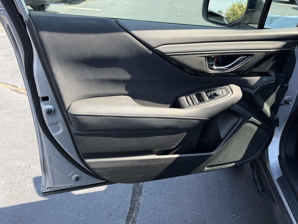 Certified 2025 Subaru Outback Premium AWD/4WD image 16