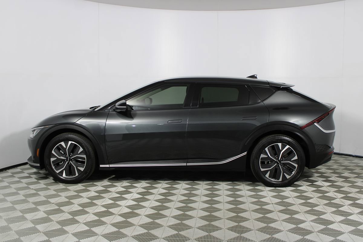 Used 2024 Kia EV6 Light RWD image 26