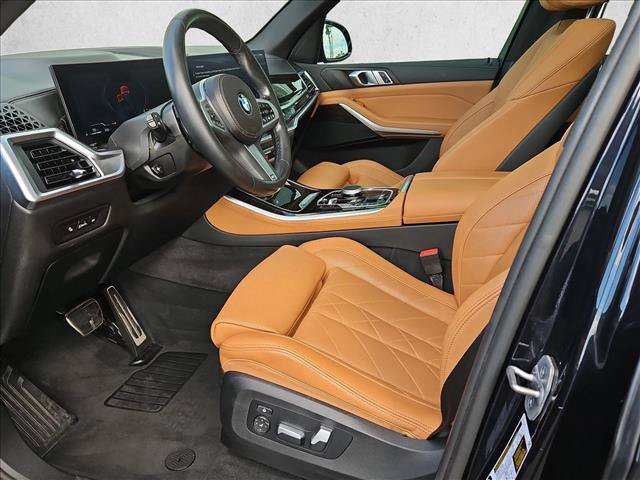 Used 2025 BMW X5 sDrive40i w/ M Sport Package RWD image 17