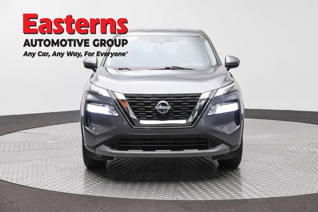 Used 2023 Nissan Rogue SV AWD/4WD image 4