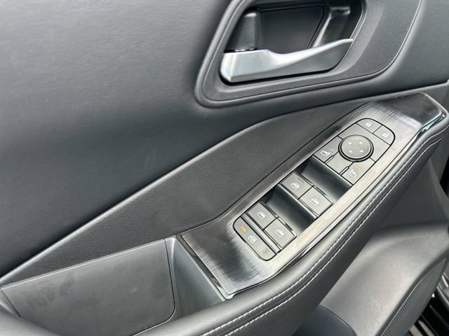 New 2026 Nissan Rogue SV AWD/4WD image 24