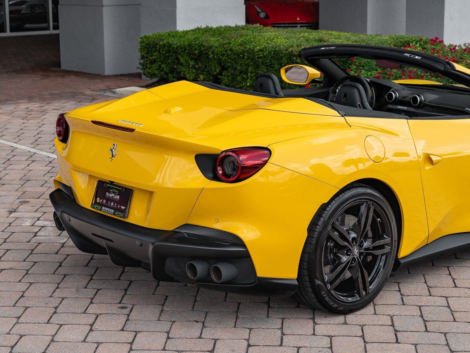 Used 2022 Ferrari Portofino M image 9