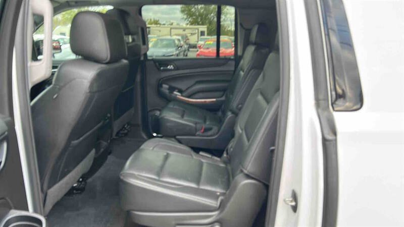 Used 2019 Chevrolet Suburban Premier AWD/4WD image 14