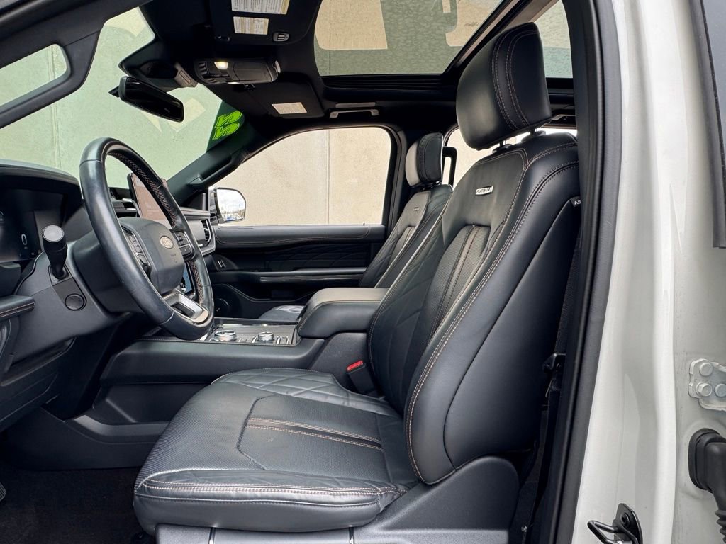 Used 2022 Ford Expedition Platinum image 19