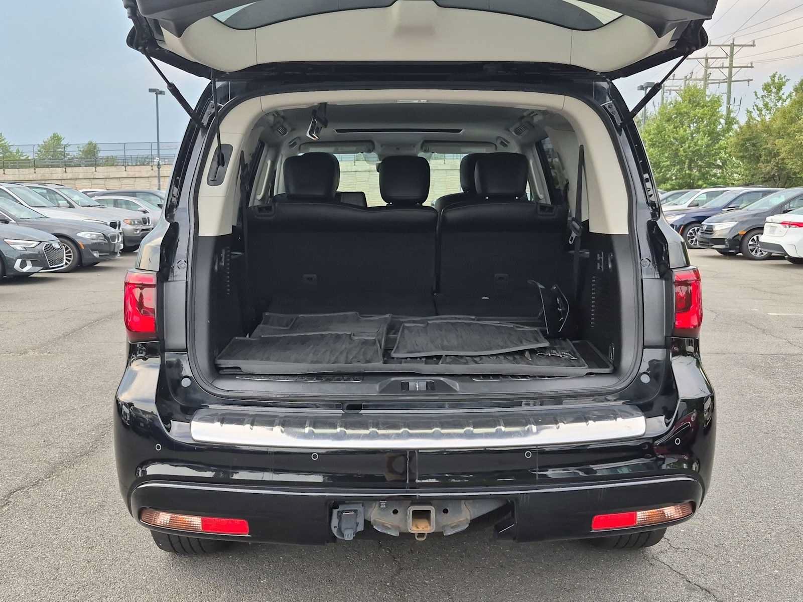 Used 2021 INFINITI QX80 Luxe w/ Cargo Package AWD/4WD image 35