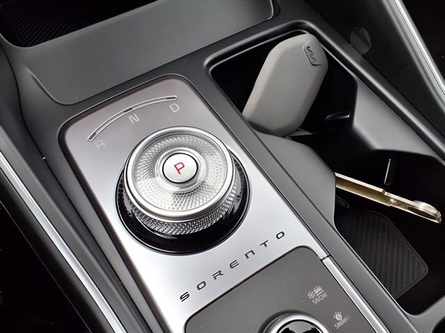 New 2025 Kia Sorento EX w/ EX Panoramic Sunroof Package image 6