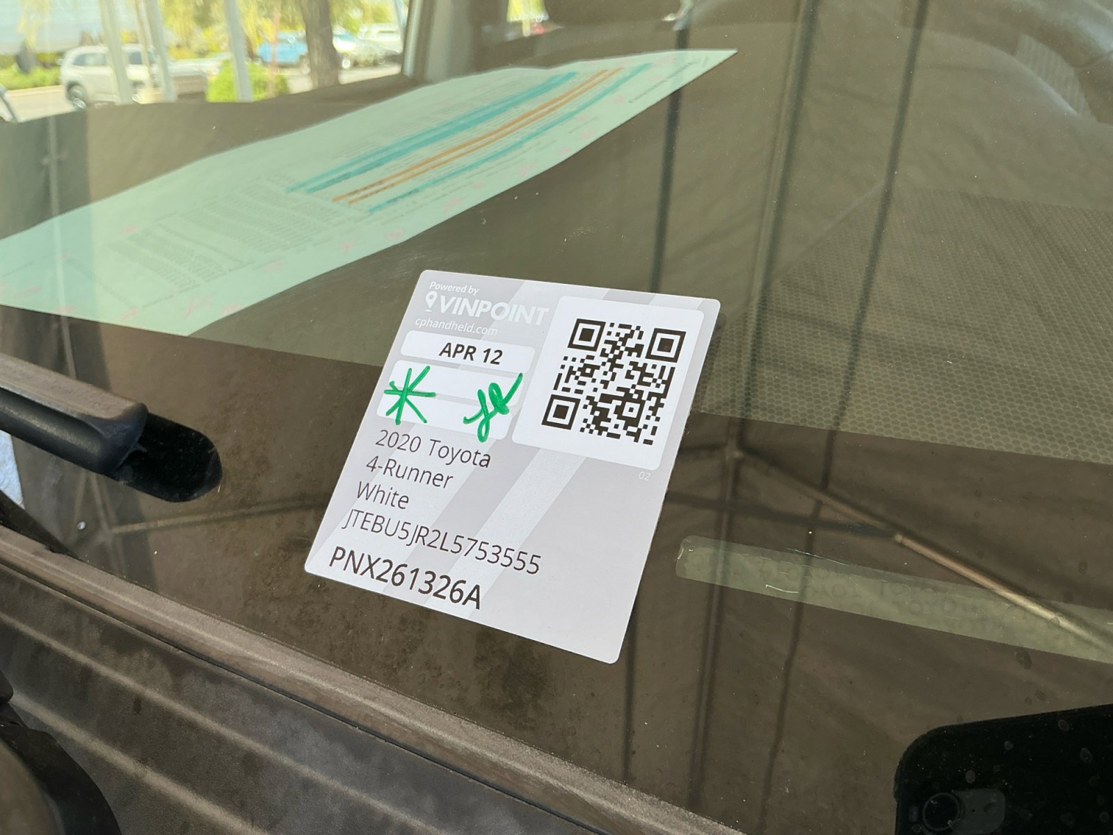 Used 2020 Toyota 4Runner SR5 AWD/4WD image 25