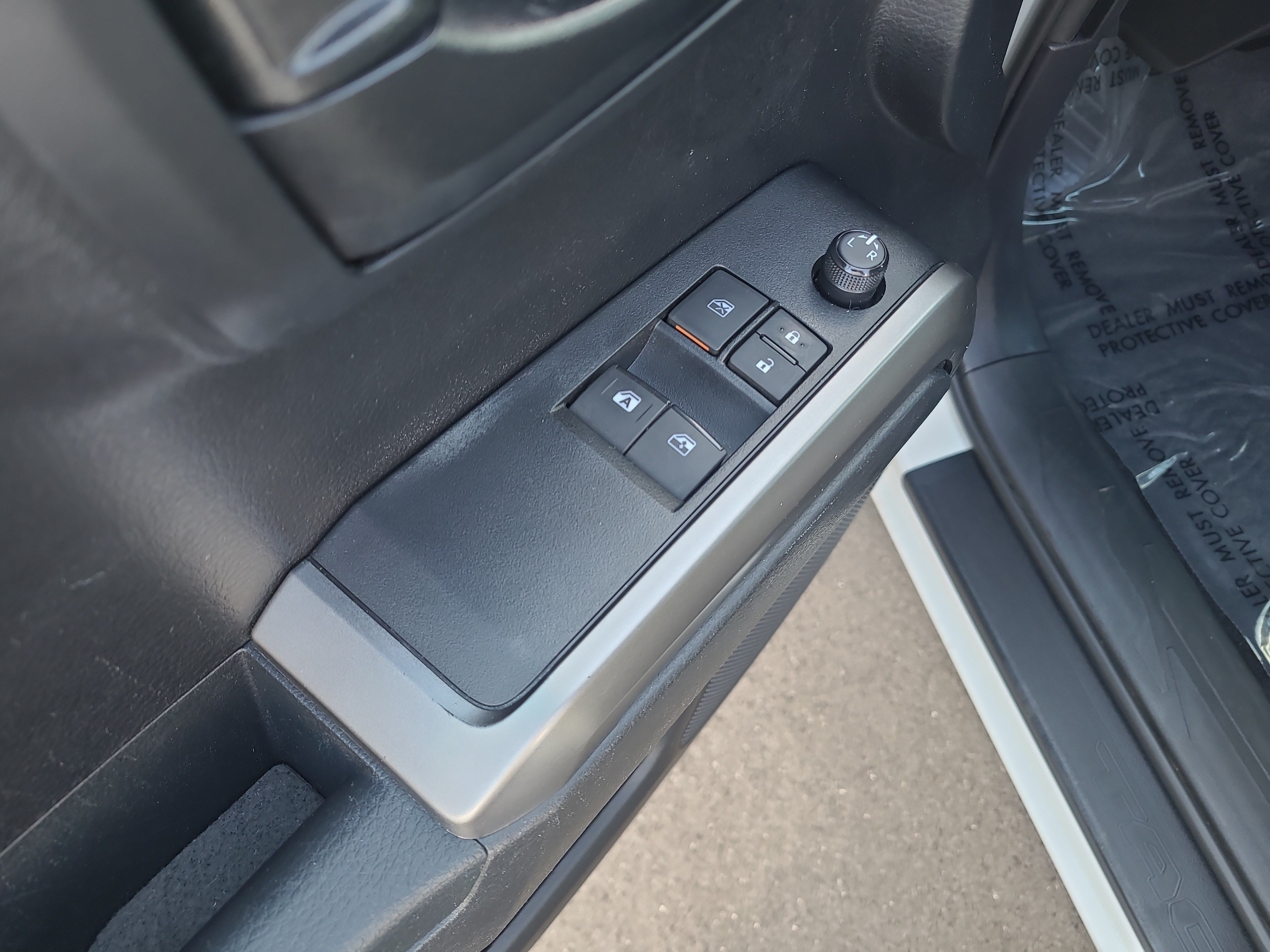 Certified 2019 Toyota Tacoma SR5 AWD/4WD image 13