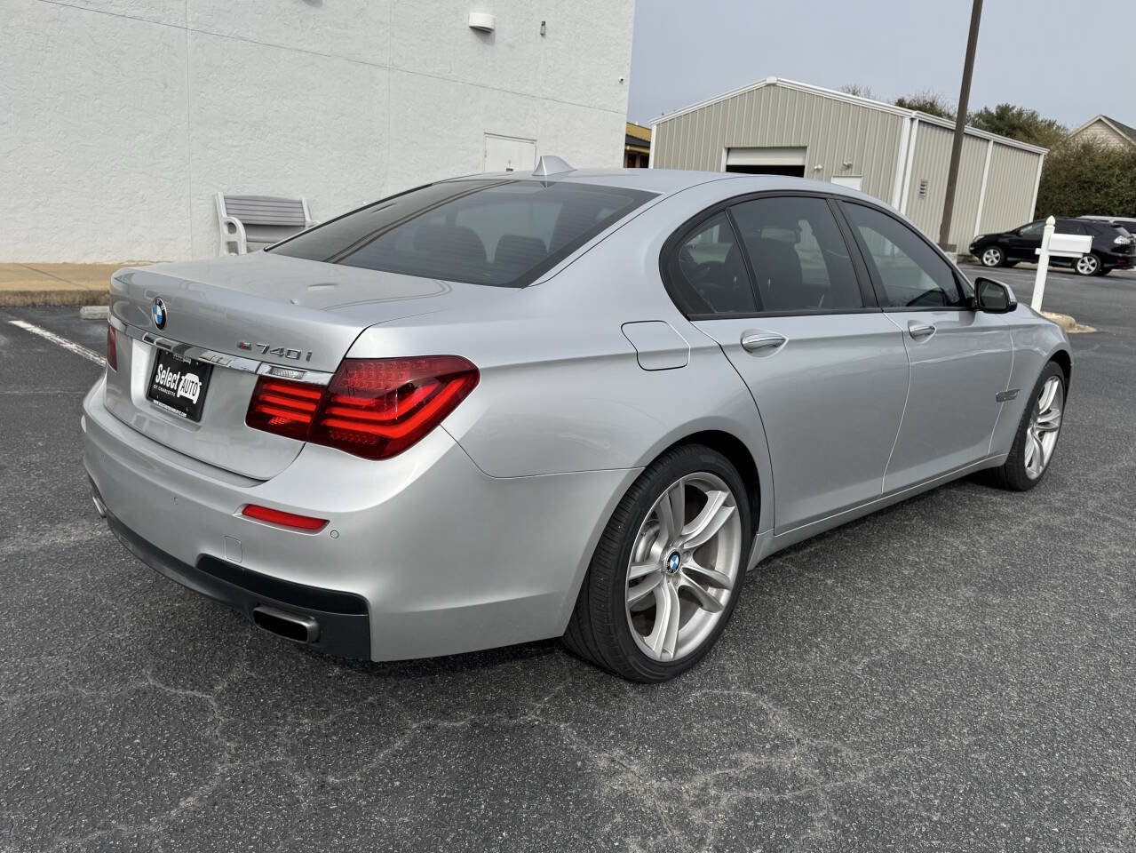 Used 2015 BMW 740i 740i 4dr Sedan w/ Executive Package RWD image 5