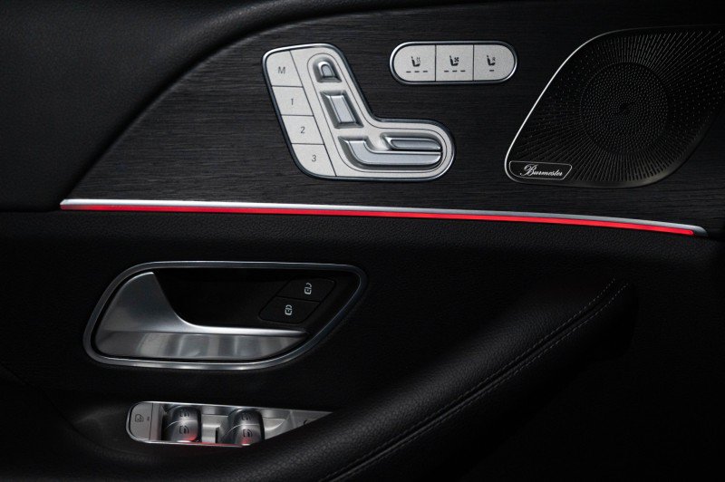 Certified 2025 Mercedes-Benz GLE 450e 4MATIC image 19