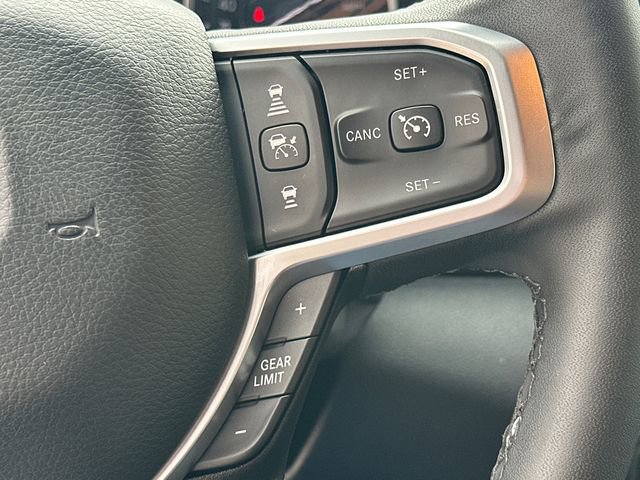Used 2025 RAM 2500 Big Horn AWD/4WD image 31