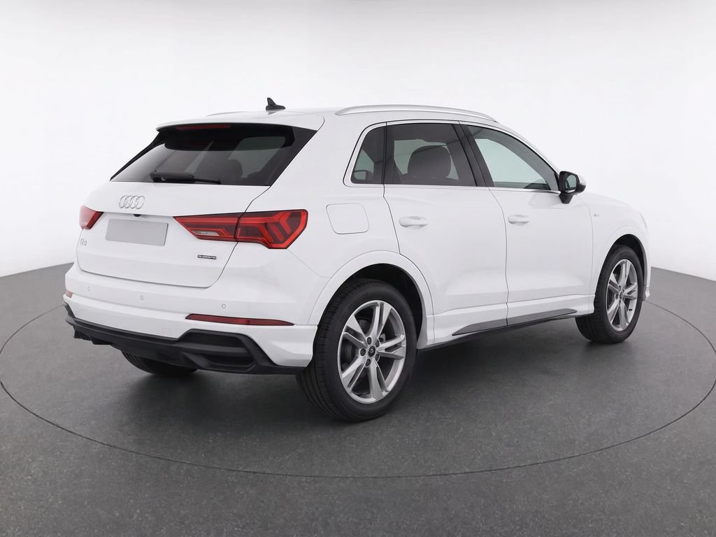 Used 2023 Audi Q3 2.0T Premium Plus w/ Premium Plus Package AWD/4WD image 8