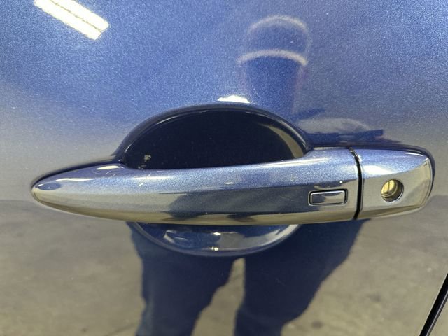 Used 2023 Nissan Rogue SV image 13