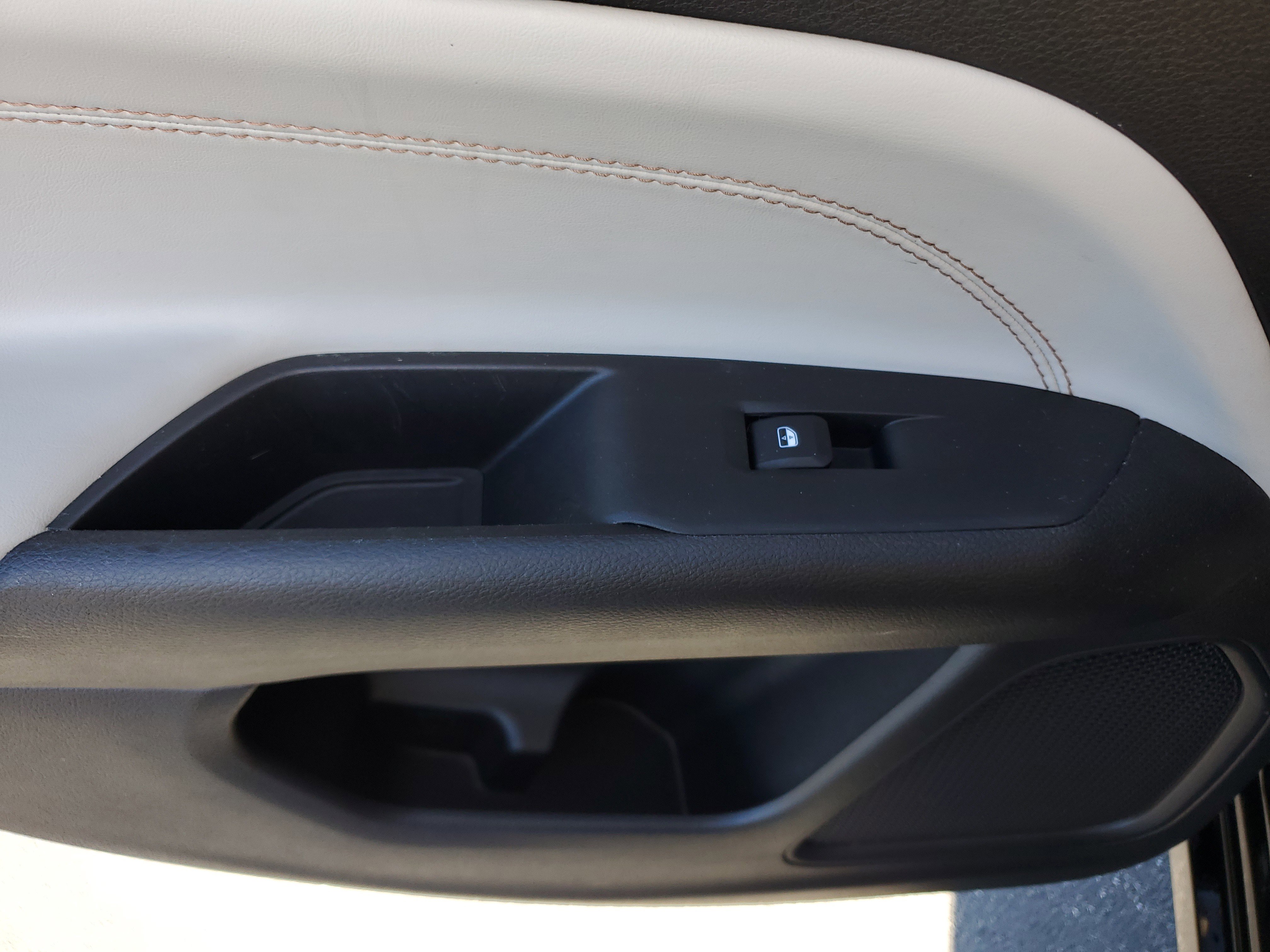 Used 2022 Jeep Compass Limited w/ Elite Group AWD/4WD image 12