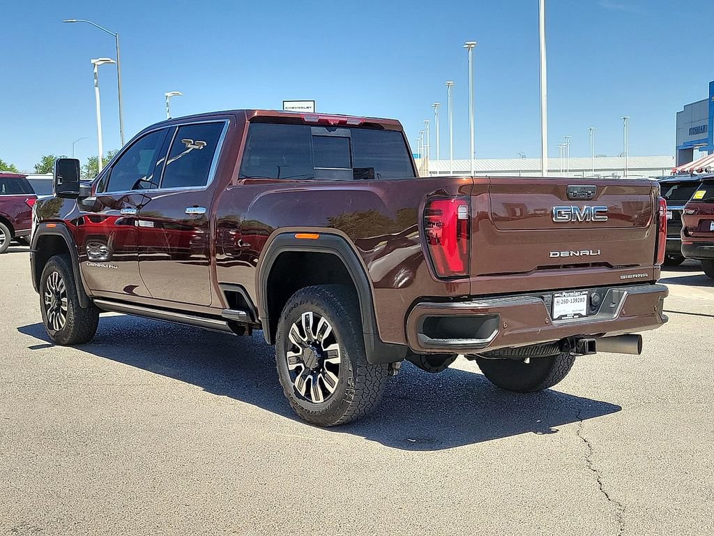 Used 2024 GMC Sierra 2500 Denali Ultimate AWD/4WD image 7