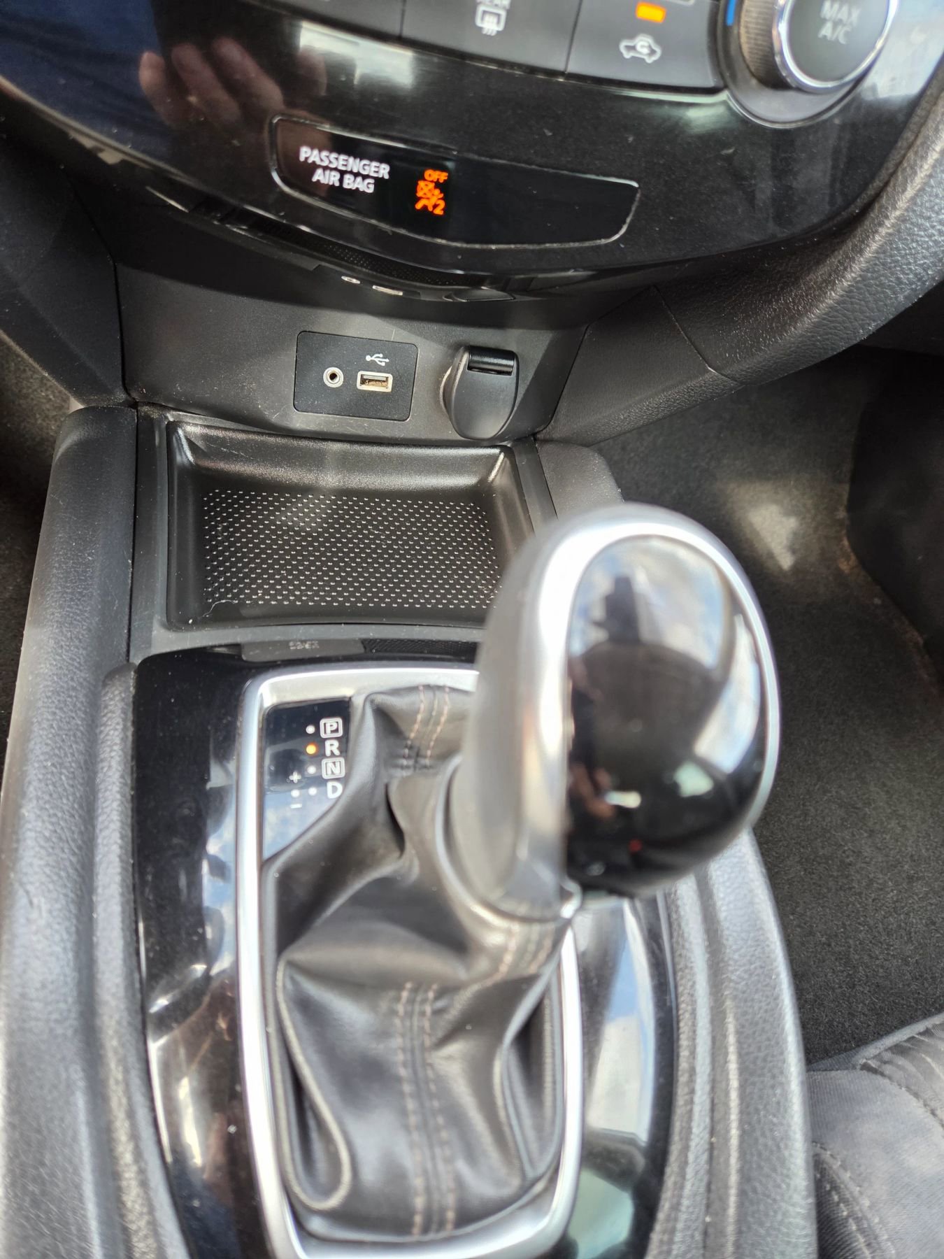 Used 2019 Nissan Rogue S FWD image 28