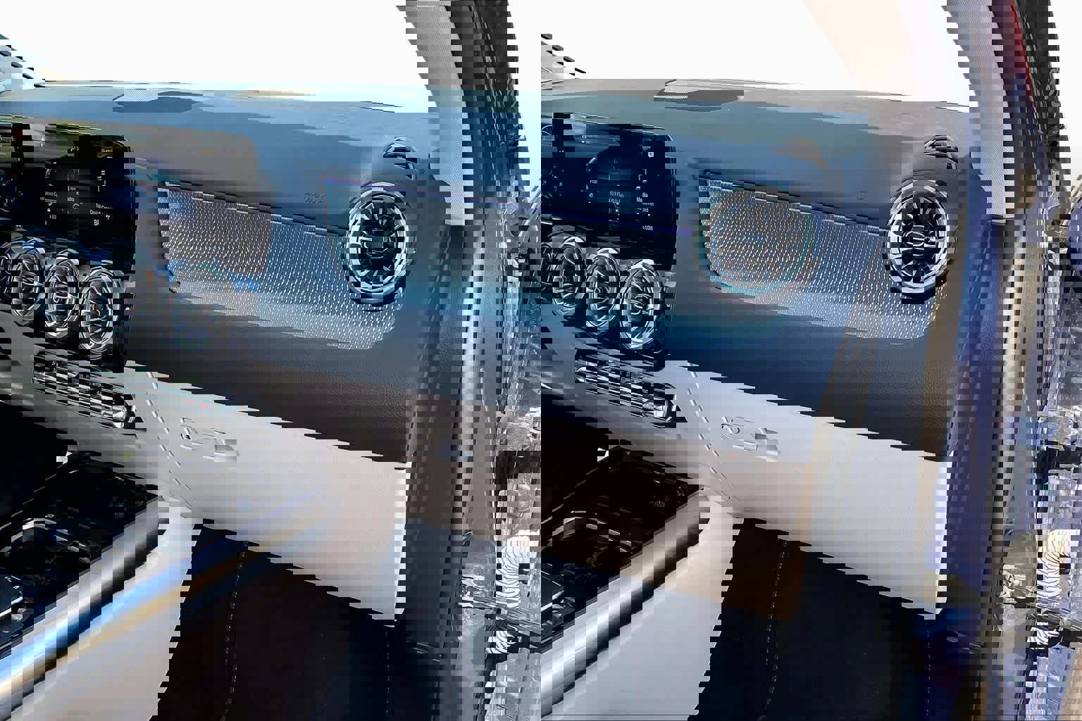 Used 2023 Mercedes-Benz GLA 250 4MATIC image 18