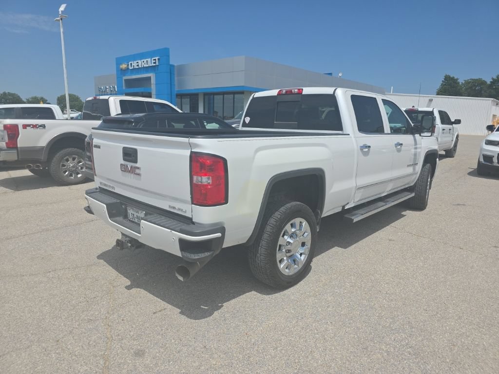 Used 2019 GMC Sierra 2500 Denali w/ Duramax Plus Package AWD/4WD image 5
